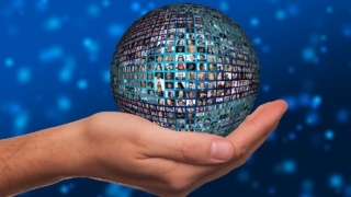 手 ボール 顔 世界 人口 メディア システム ウェブ ニュース 個人 ネットワーク 人間関係